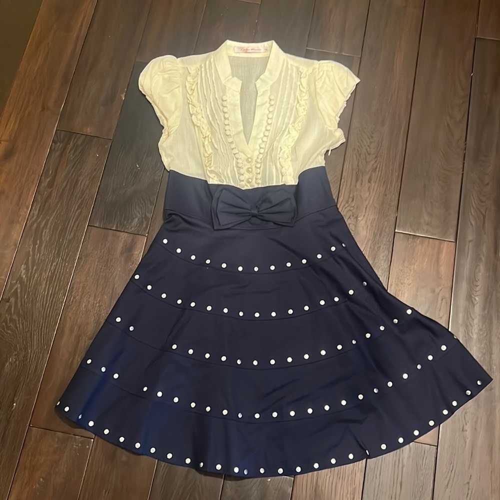 Carolina Williamson Women M Dress